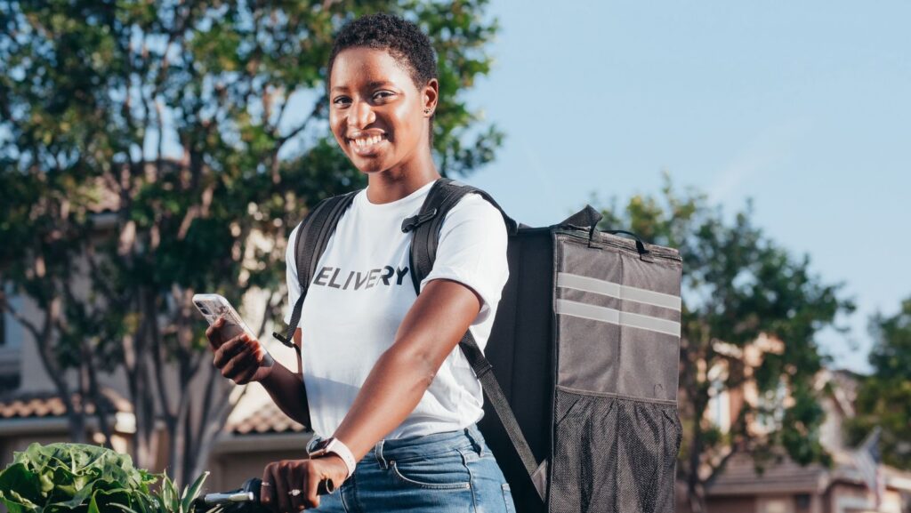 Foto ilustrativa — Delivery e E-commerce